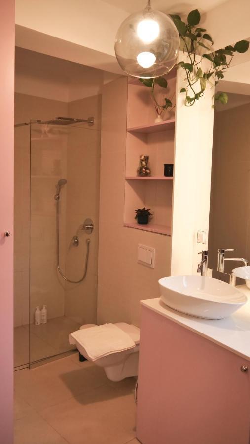 Downtown Italian Apartamento Bucarest
